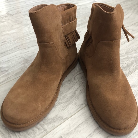 UGG Cara Fringed Suede Boots - Picture 2 of 8